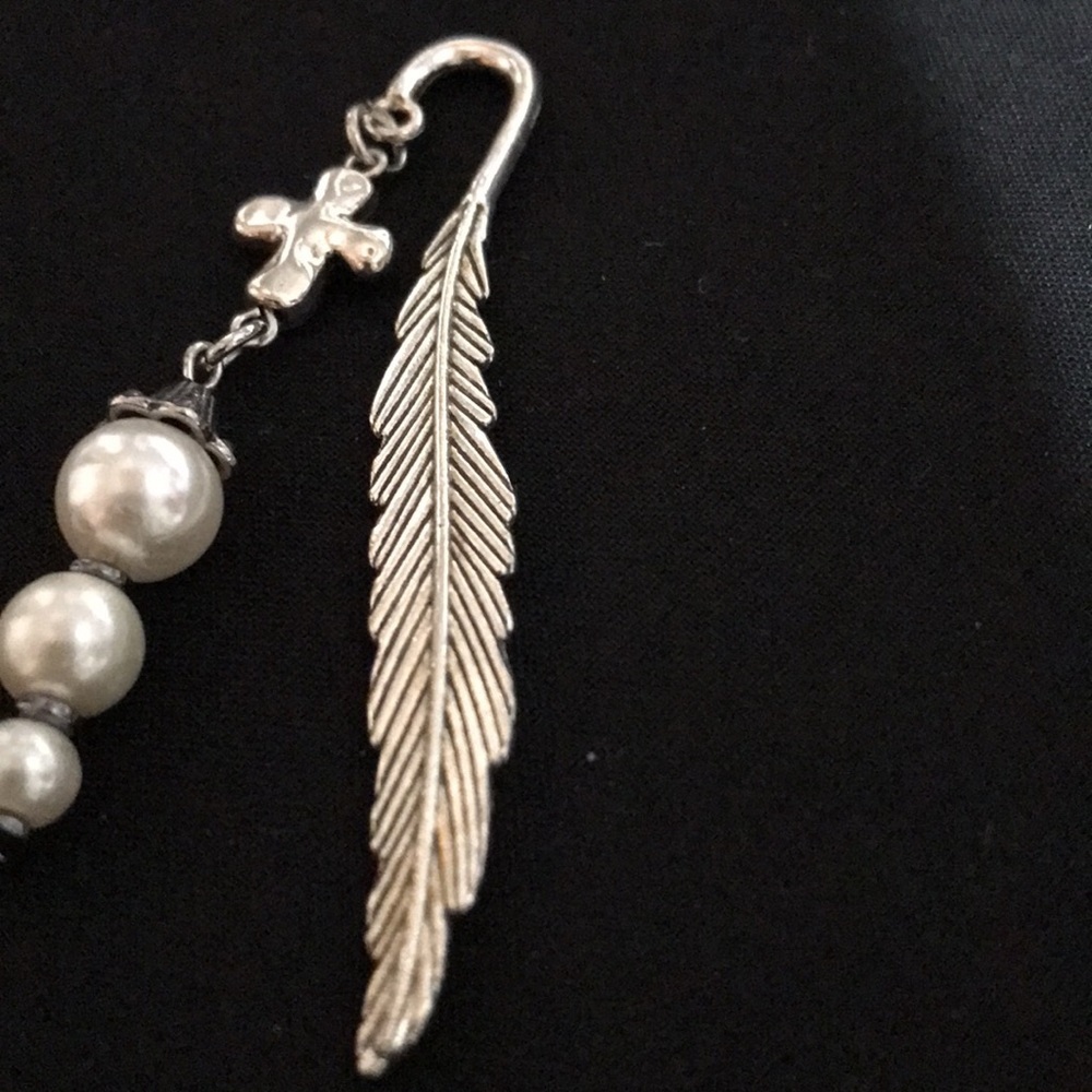 Metal Feather Hook Bookmark w/Metal Cross Bead & 3 White Glass Beads w/Bead Cap - Picture 6 of 9